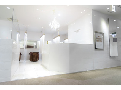 Diamond Eyes 調布店 調布市 東京都 の美容師新卒求人 正社員 Diamond Eyes 調布店 調布市 東京都 の美容師新卒求人 正社員