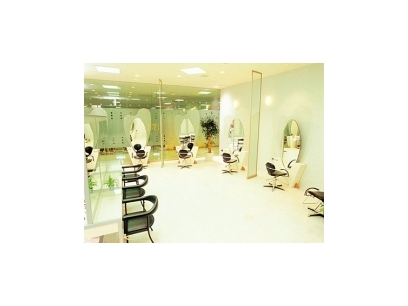 ヘアーサロン　ソシエ　伊勢丹立川店