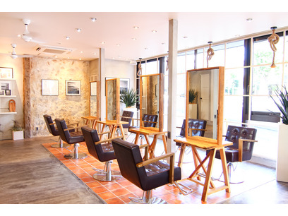 AUBE HAIR nicola 福岡大橋店