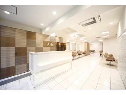 Ursus Hair Design By Headlight 国立店 国立市 東京都 のスタイリスト求人 正社員