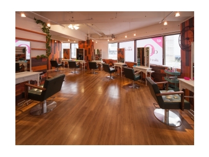 Agu Hair Room 三宮 神戸市中央区 兵庫県 のスタイリスト求人 業務委託 フリーランス