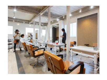 Agu hair chiffon 淡路店