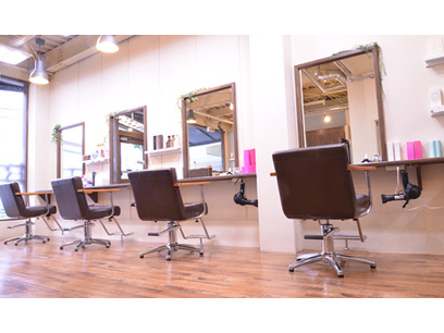 hairs BERRY 六地蔵