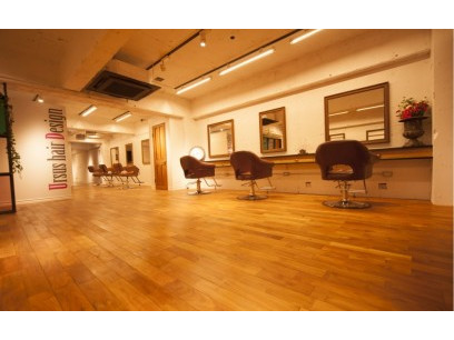 Ursus hair Design by HEADLIGHT　本八幡店