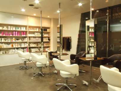hairs BERRY 日本橋店