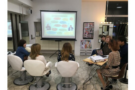 株式会社naoshi*company