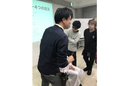 他の美容室へ技術を教えに行く機会もあるんですよ♪