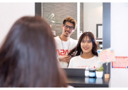 株式会社エメラルド・ドア