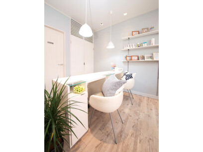 Wardrobe　by　CHERIE（ワードローブ　バイ　シェリー）