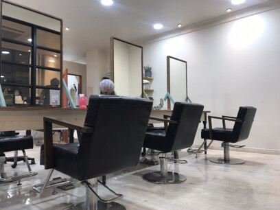 Ursus hair Design by HEADLIGHT　鎌取店