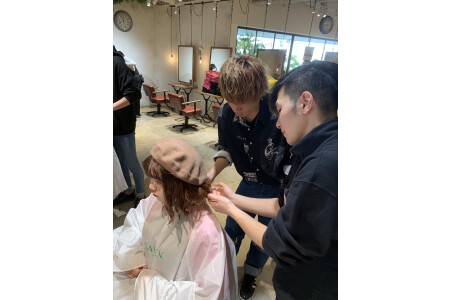 営業中レッスンの協力体制バッチリ！夜遅くまで残る必要なし◎