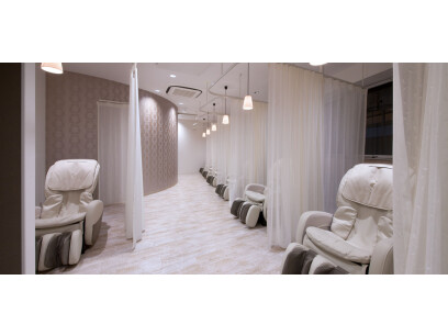 ケサランパサラン 阪急うめだ本店 大阪市北区 大阪府 のアイデザイナー新卒求人 正社員