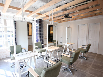 AUBE HAIR topia 草薙店