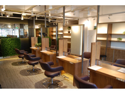 SALONS 阪急桂駅前店