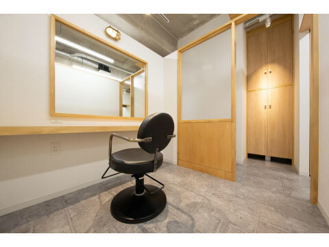 Nir ニア 江東区 東京都 のスタイリスト求人 業務委託 フリーランス