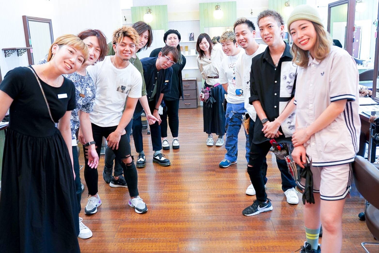 B S アモール 尾張旭店 尾張旭市 愛知県 のスタイリスト求人 業務委託 フリーランス