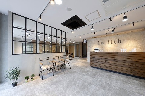 La Fith Hair Arc 高槻店 高槻市 大阪府 のスタイリスト求人 契約社員 パート