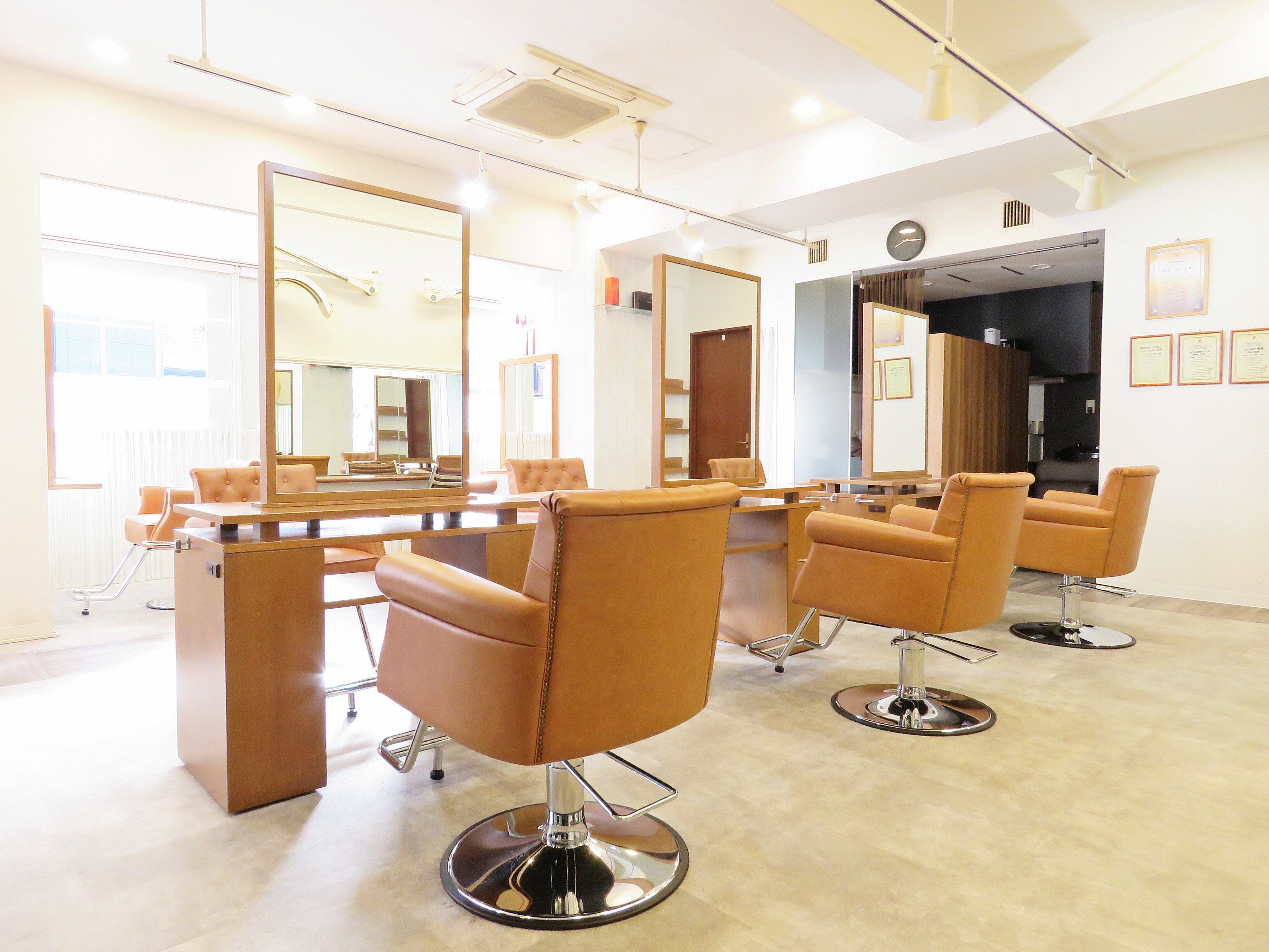 Active アクティブ 西新井店 梅島 竹ノ塚 足立区 東京都 のスタイリスト求人 契約社員 パート