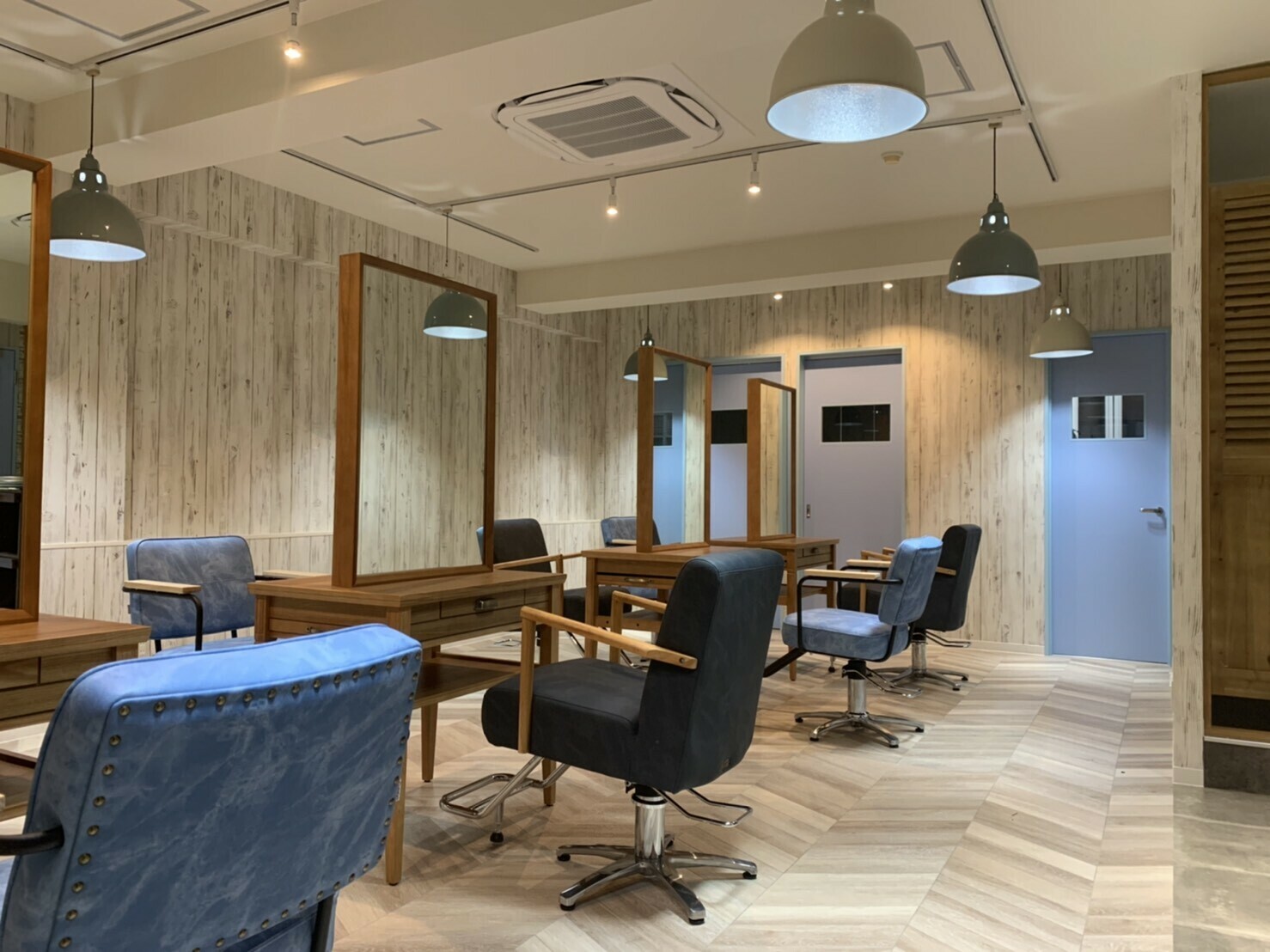 Avenir By Across 戸塚店 横浜市戸塚区 神奈川県 のスタイリスト求人 契約社員 パート Avenir By Across 戸塚店 横浜市戸塚区 神奈川県 のスタイリスト求人 契約社員 パート