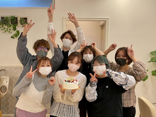 Com コム グループ Faire Chouette Vis A Vis A Z 新卒求人 募集情報 会社概要 美容室の求人 ならリクエストqj