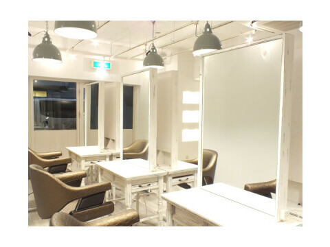 G Three 東神奈川店 横浜市神奈川区 神奈川県 のスタイリスト求人 業務委託 フリーランス