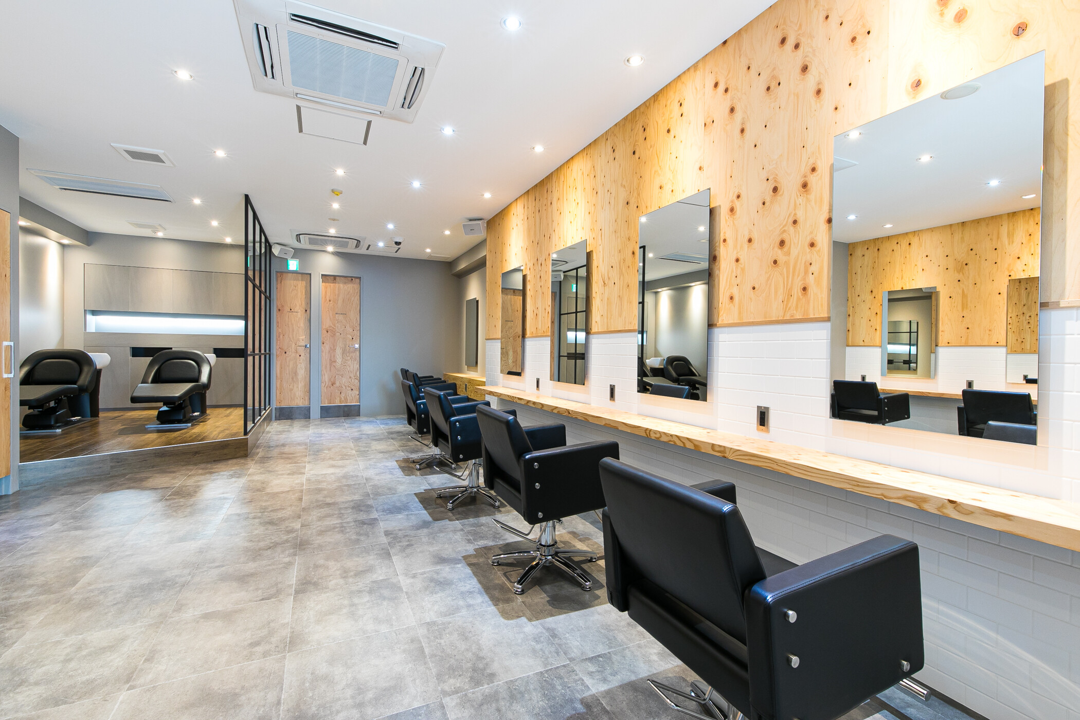 Cecil Hair 小倉店 北九州市小倉北区 福岡県 のスタイリスト求人 業務委託 フリーランス