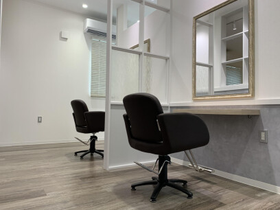 ursus by HEADLIGHT　八幡宿店