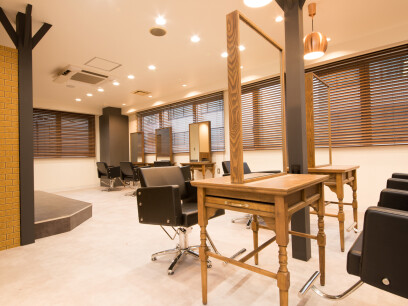 Agu hair park 枚方店