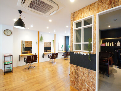 Agu hair trusty 岸和田