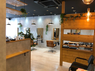 Agu hair moon 大阪深井