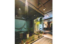 隠れ家美容室 RAW TOKYO