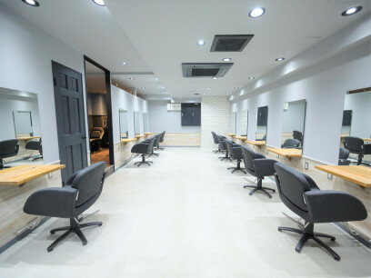 amie（アミ）調布店