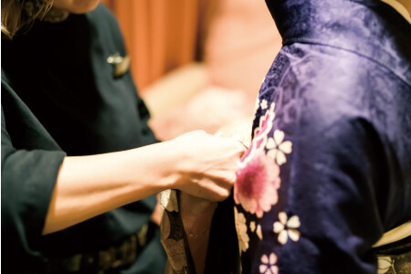 最近学べる所が少なくなってきた着付けの技術も学べます♪