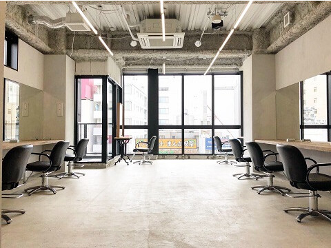 株式会社LEAP OVER
