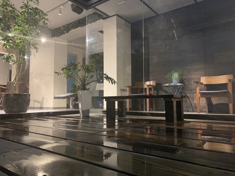 隠れ家美容室 RAW TOKYO