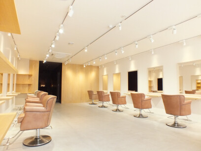 TREAT HAIR DESIGN  浦安店