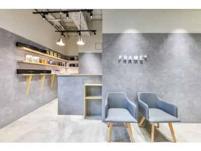 FRAME+ HairEsthe 御堂筋難波店