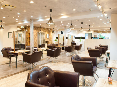 Agu hair japan札幌駅前店