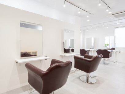 Agu hair femirea 豊明