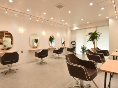 Agu hair trust東郷