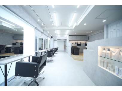 Agu hair Palette広島駅前