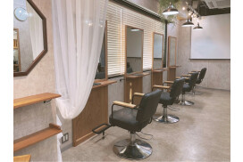 SUNS hair salon