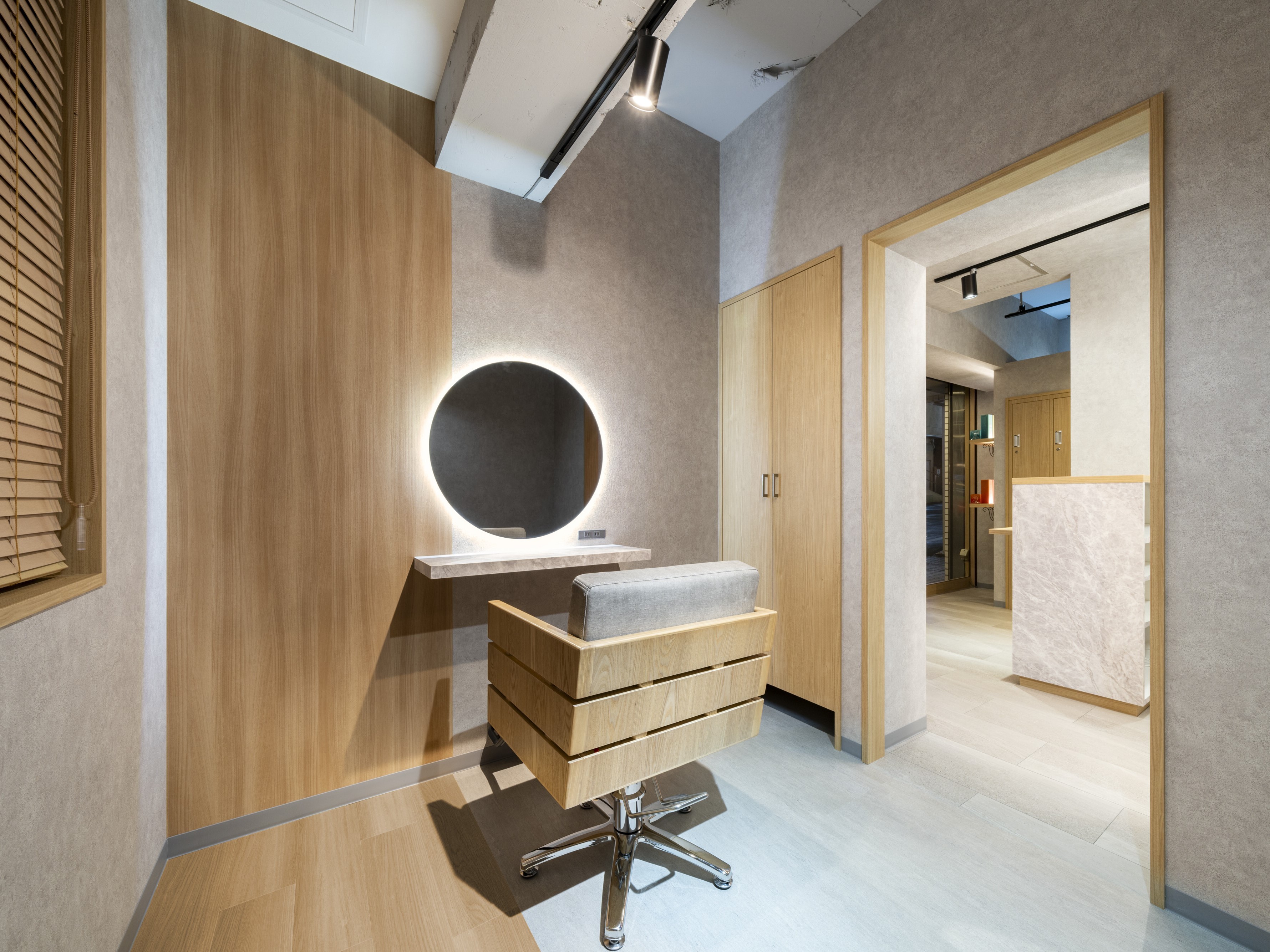 【中古•千葉発•引き取り】椅子 美容室 美容院 #02 理美容中古専門店｜BGリユース