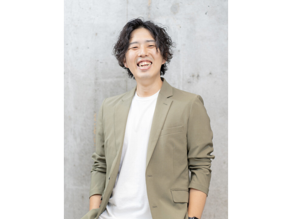 採用担当　代表　正木涼輔