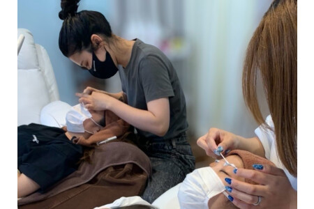 新卒アイデザイナーも募集中★初任給22万円。