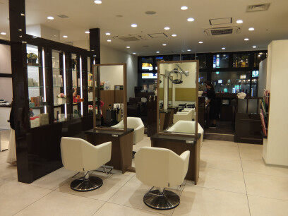 美容室ヘアメーク マーサ エキア志木店