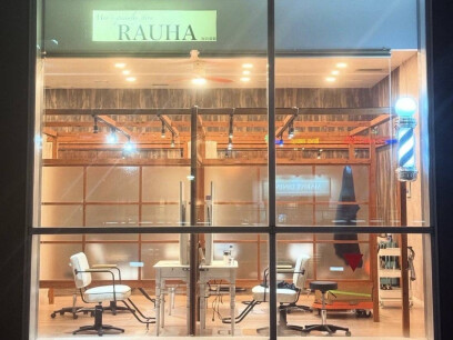 Men's specialty store RAUHA 海浜幕張