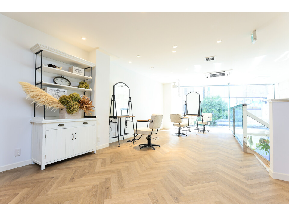 株式会社ROGUE［ローグ］RogueHAIR.BONHEURHAIR.BordeHAIR.ZiL