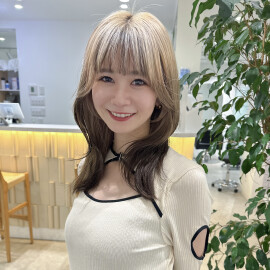 羽田有希（副店長）