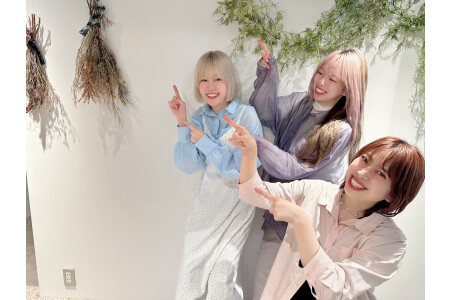 新卒入社の同世代のスタッフと楽しく働いてます！